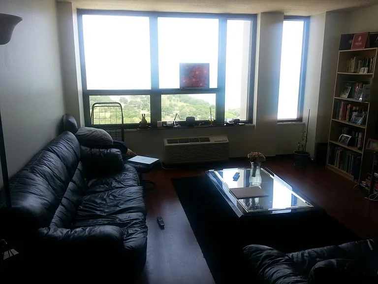 5100 N Marine Dr #23F — Photo 3