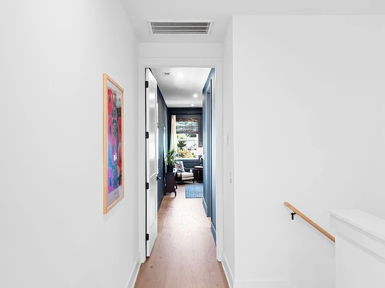939 Spain Ave — Photo 8