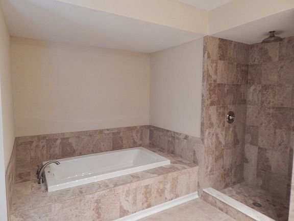Master Bath with soaking tub