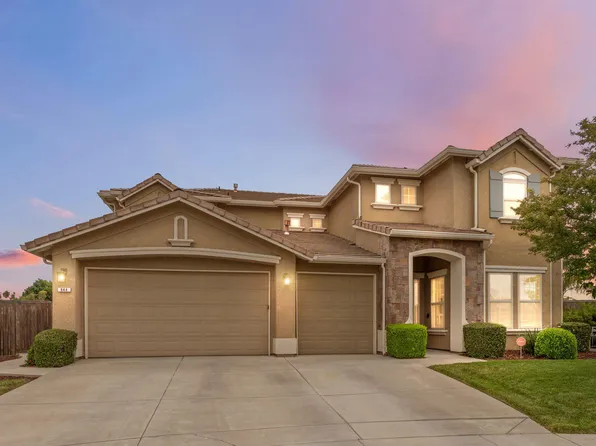 844 Arlington Avenue, Lemoore, CA 93245