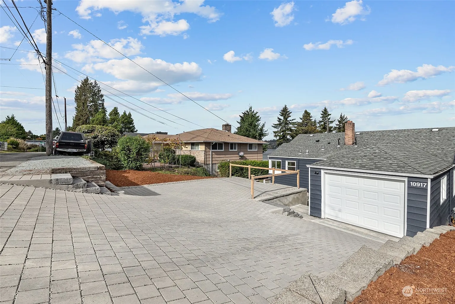 10917 Rainier Avenue S photo 1