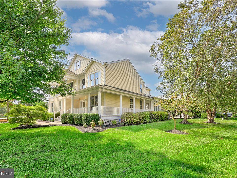 1st image of 31341 Lynn Dr #76