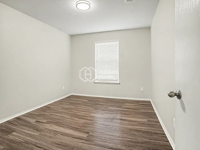 313 Quail Run Rd — Photo 9