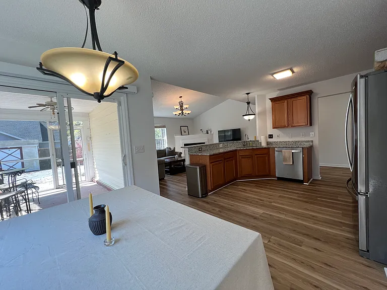 5343 Tidewater Dr — Photo 6