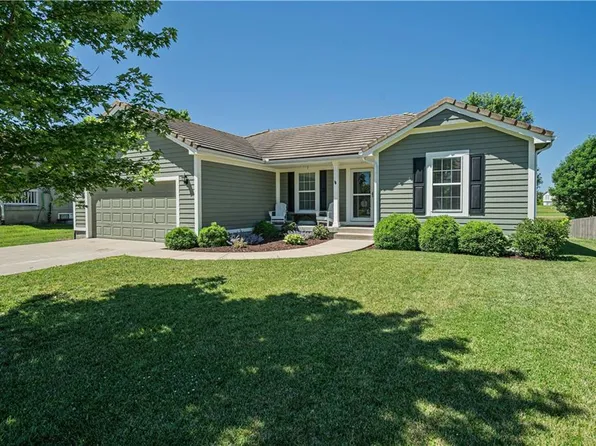 16980 S Agnes St, Gardner, KS 66030