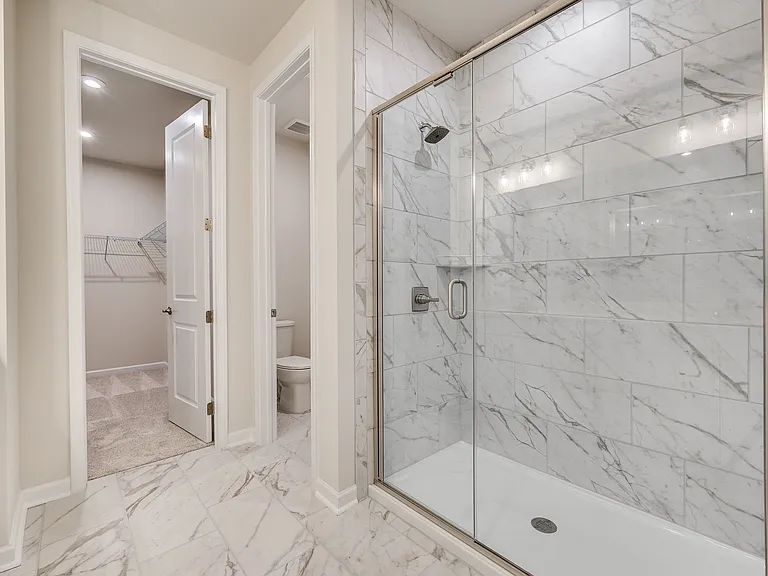229 Brooks Springs Dr — Photo 20
