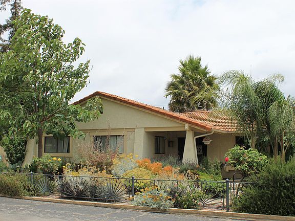 Drought tolerant landscaping/ low water usage