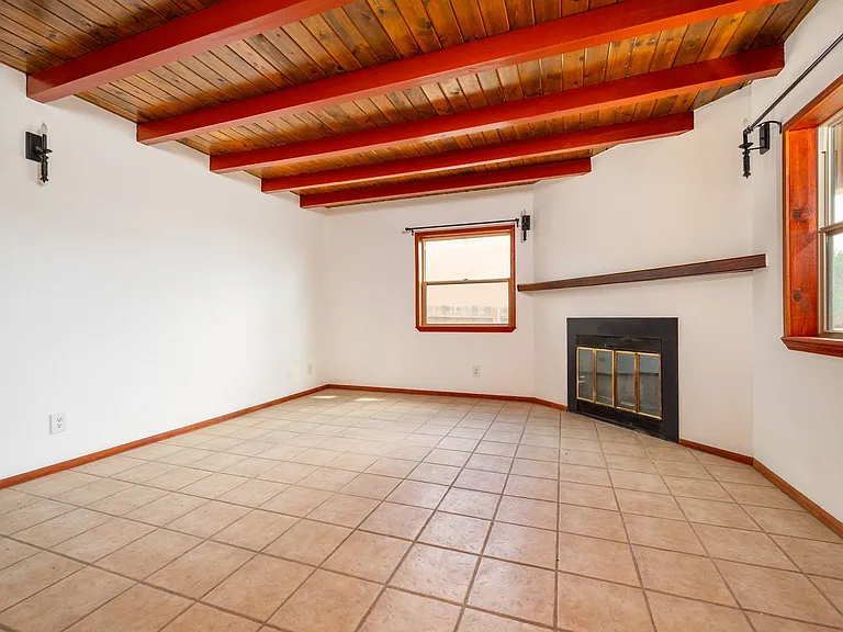 2911 Avenida Alamosa — Photo 11