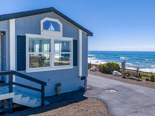 4875 N Highway 101 Space 22, Depoe Bay, OR 97341