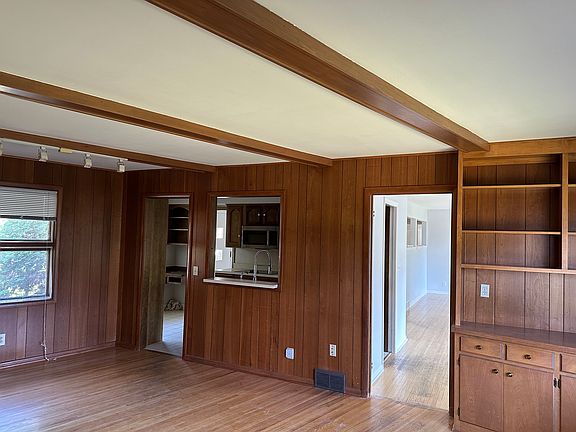 dining room next to the garage