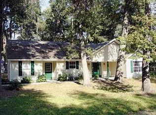 8 Osprey Rd, Beaufort, SC 29907