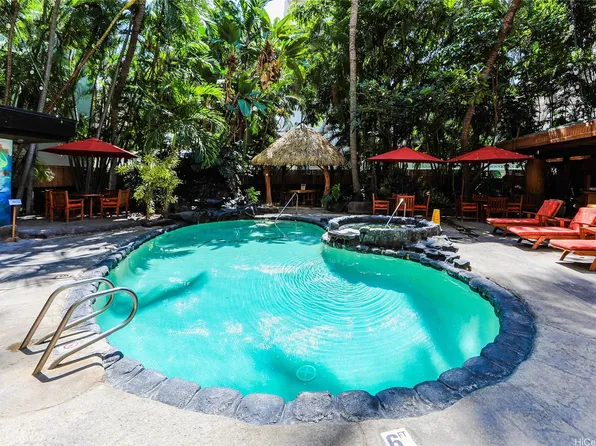 2425 Kuhio Ave #510, Honolulu, HI 96815