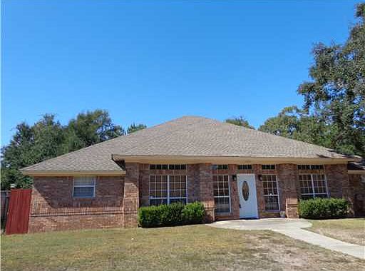 1st image of 429 Saylor Dr