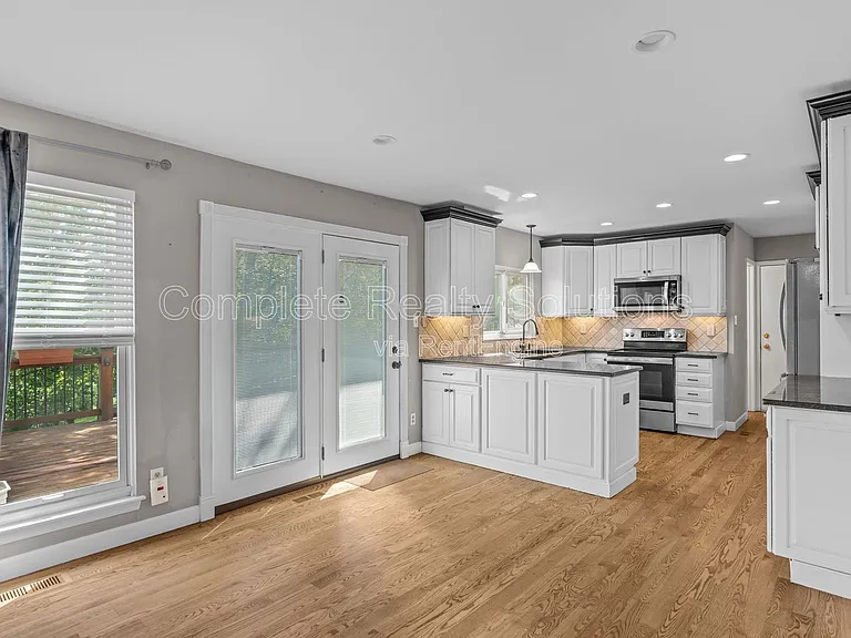 16610 Green Needle Ct — Photo 17