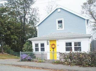 76 Spring St, Quincy, MA 02169