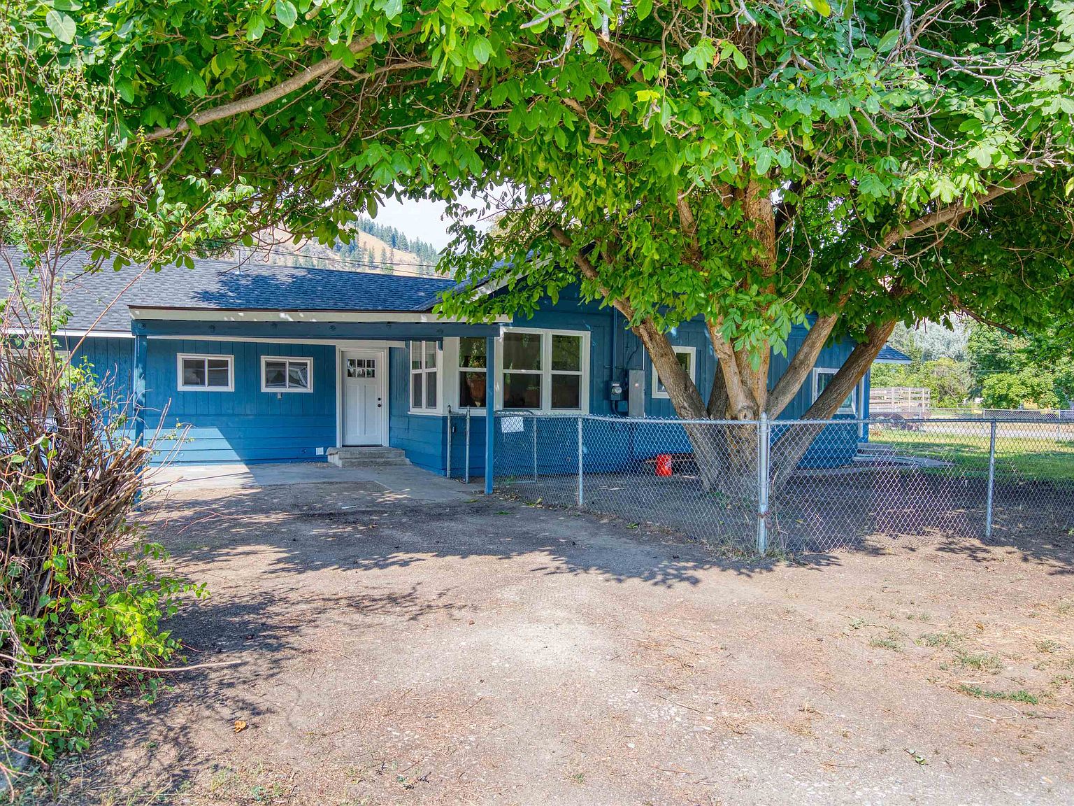 165 E 6th Ave, Kettle Falls, WA 99141 Zillow