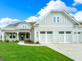 113 Pecks Ct, Hoschton, GA