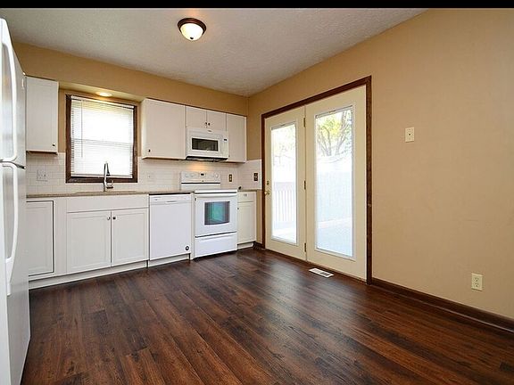 4th image of 15168 Jefferson St