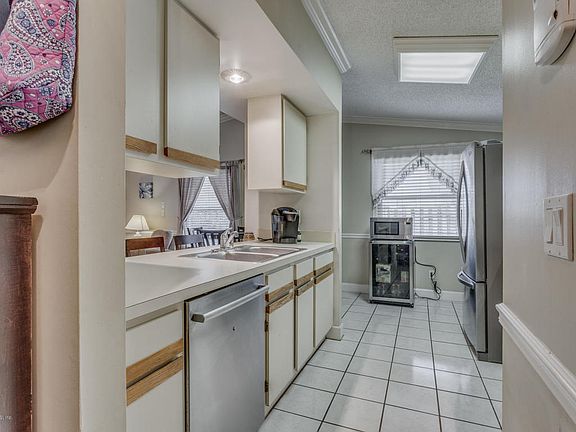5th image of 4640 Wassail Dr