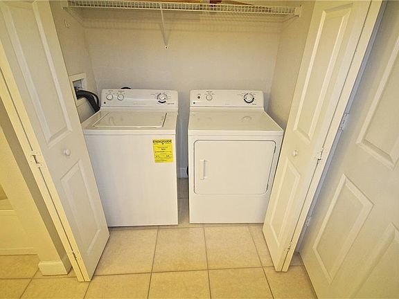 5th image of 300 E South St Unit 2003