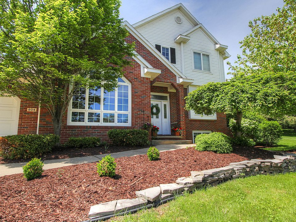 1st image of 804 Sunrise Cir