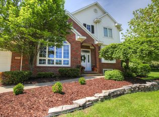 804 Sunrise Cir, Grand Ledge, MI