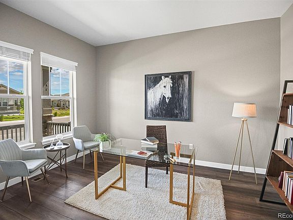 2nd image of 15537 Valentia Street