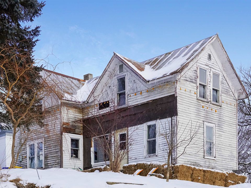 1st image of 302 N Garden St