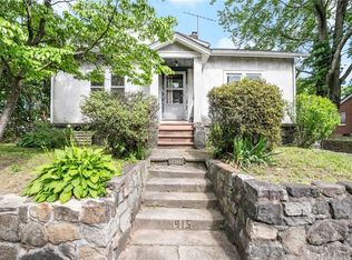 915 McKinley St, Peekskill, NY 10566