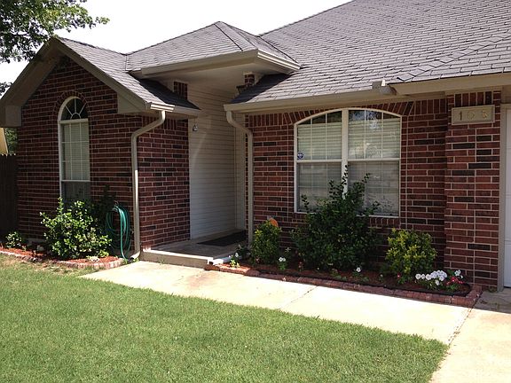 2nd image of 108 SW 142nd St
