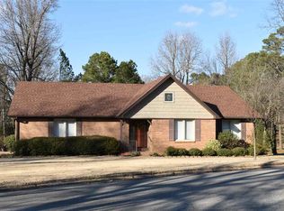 408 University Dr, Jonesboro, AR 72405