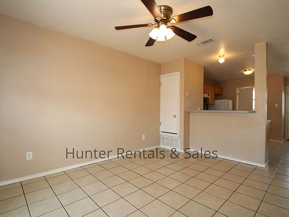 3rd image of 4506C Jeff Scott Dr