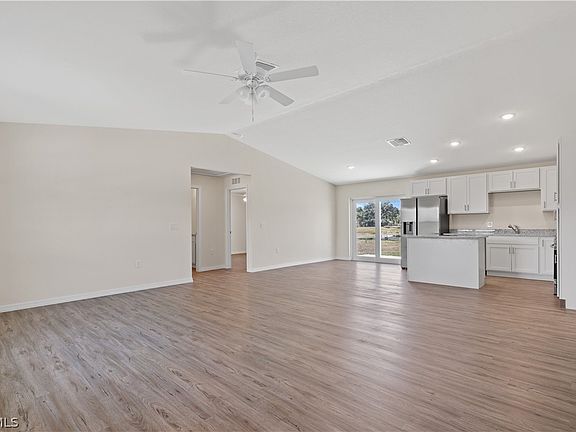 2nd image of 4524 Springview Cir