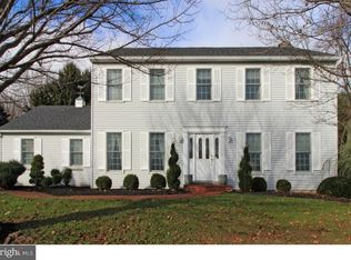 15 Jonathan Dr, Phoenixville, PA 19460