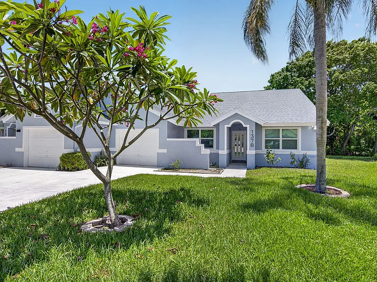 1378 NW 13th Ct — Photo 4