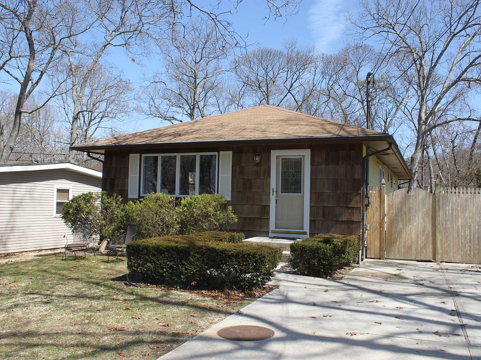 1st image of 55 Adirondack Dr