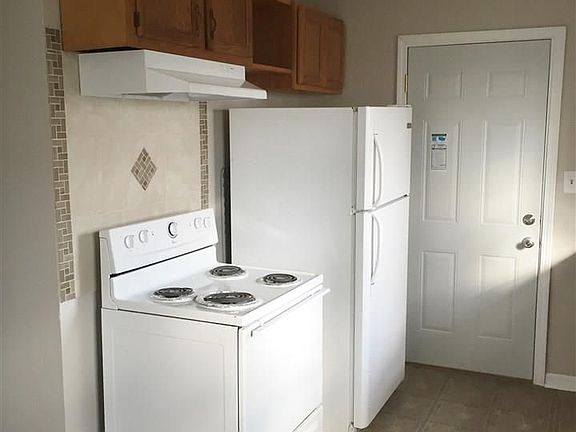 4th image of 1004 W 32nd Ave