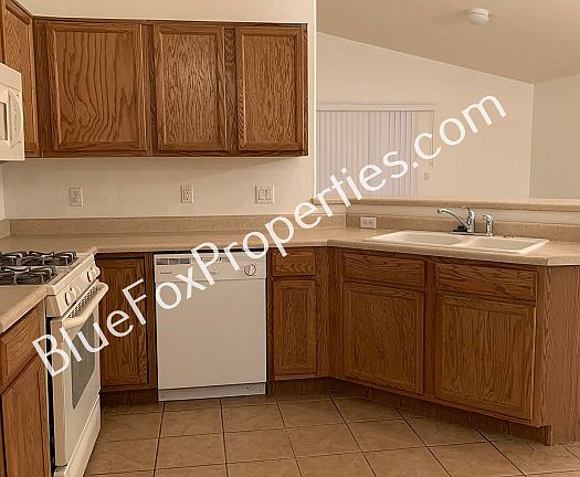 3rd image of 6756 W Dovewood Way