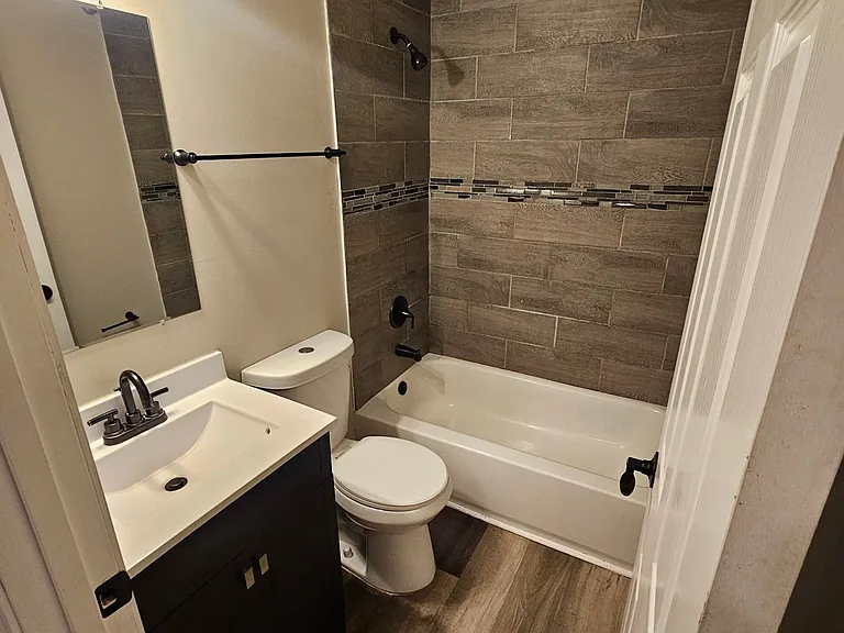 10335 Renfrew Dr — Photo 3