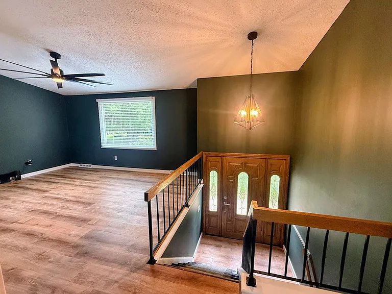 5405 Cherokee Ave NW — Photo 2