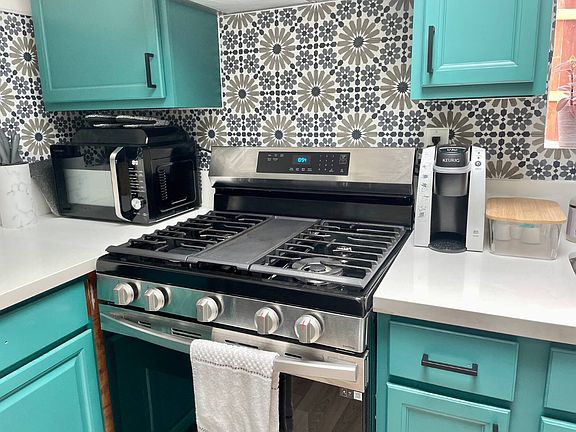 5th image of 4401 Bellflower Dr #A