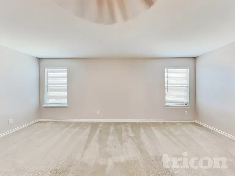 1519 Overlook Bank — Photo 7
