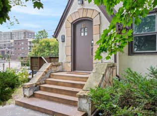 15 Arthur Ave SE APT 1, Minneapolis, MN 55414