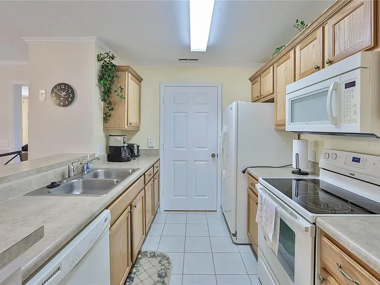 4850 51st St W #4207 — Photo 5