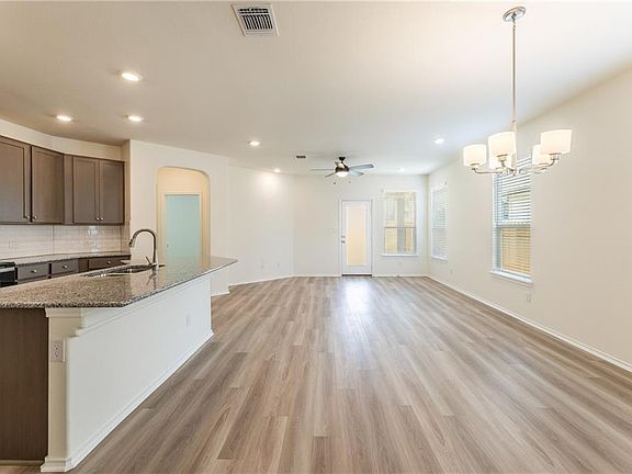 5th image of 125 Drifter Ln