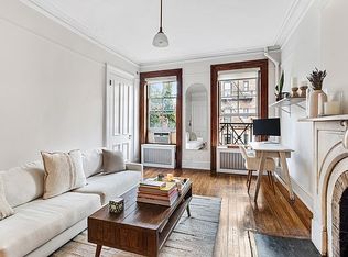 73 Perry St APT 4-R, New York, NY 10014