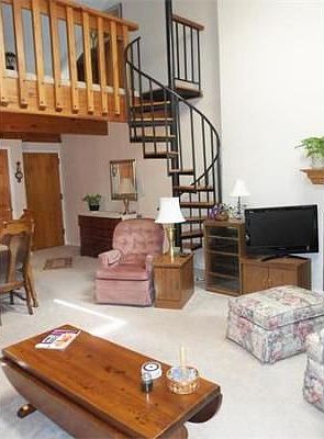 1st image of 14 Highwood Dr
