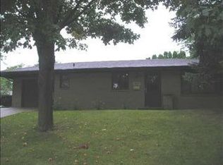 1665 Alpha Ave, Dubuque, IA 52001
