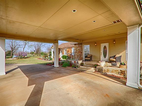 5th image of 6801 SE 104th St