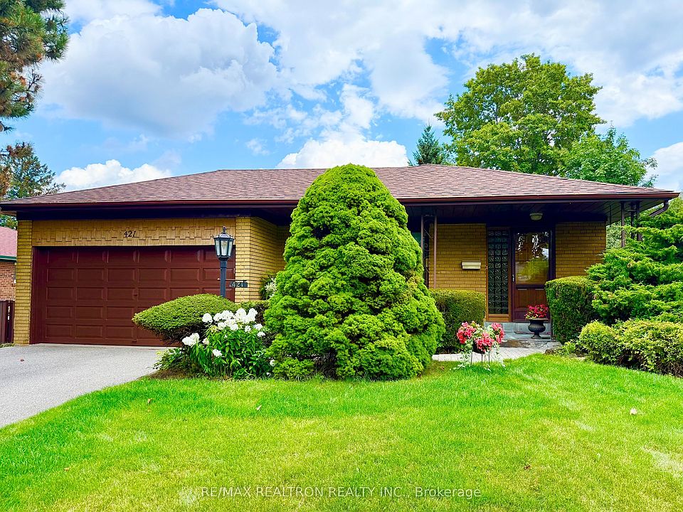 1st image of 421 Brimorton Dr
